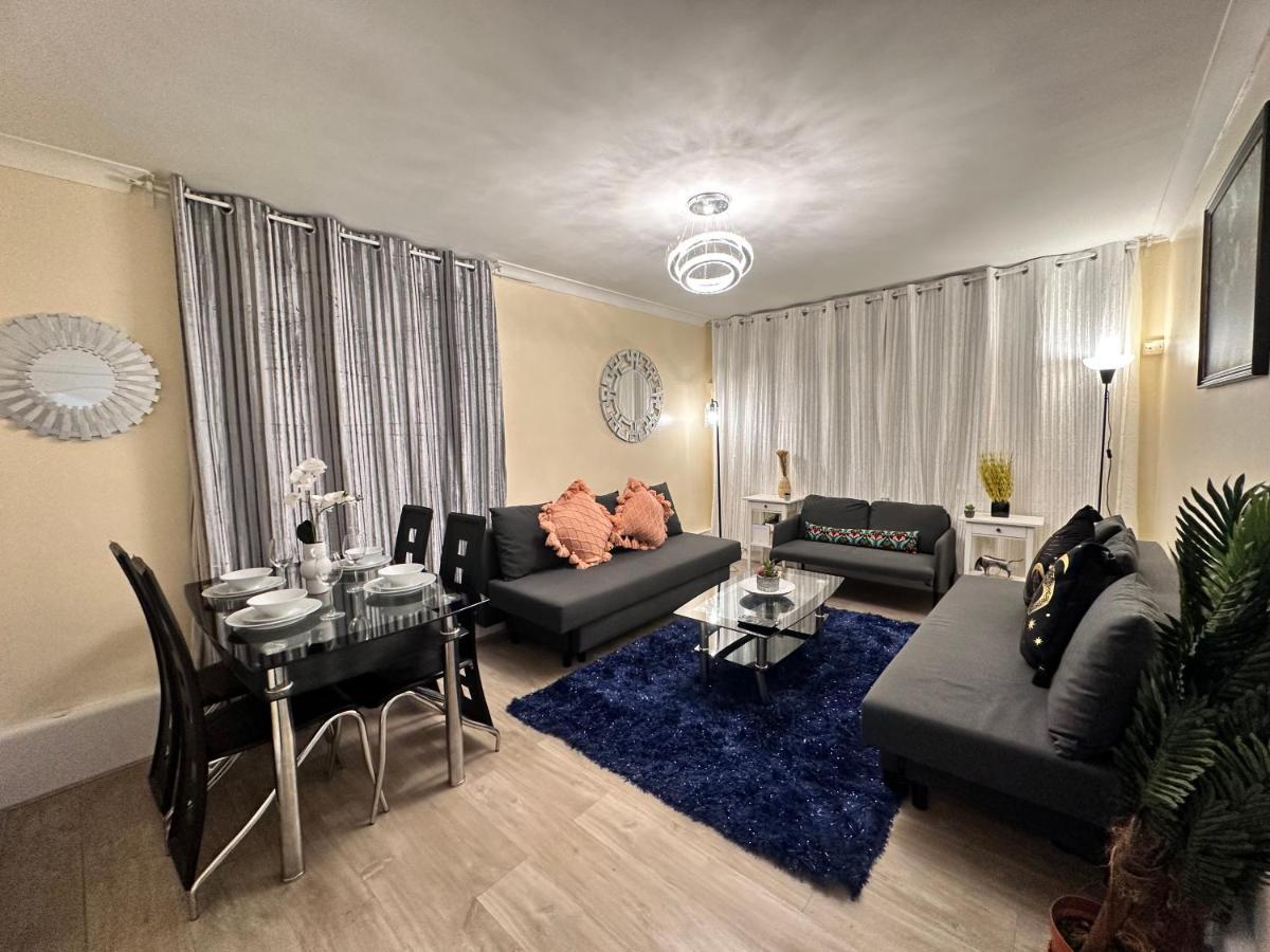 Posh 2-Bedroom, Living Room, Kitchen & 1.5 Bathroom Londen Buitenkant foto